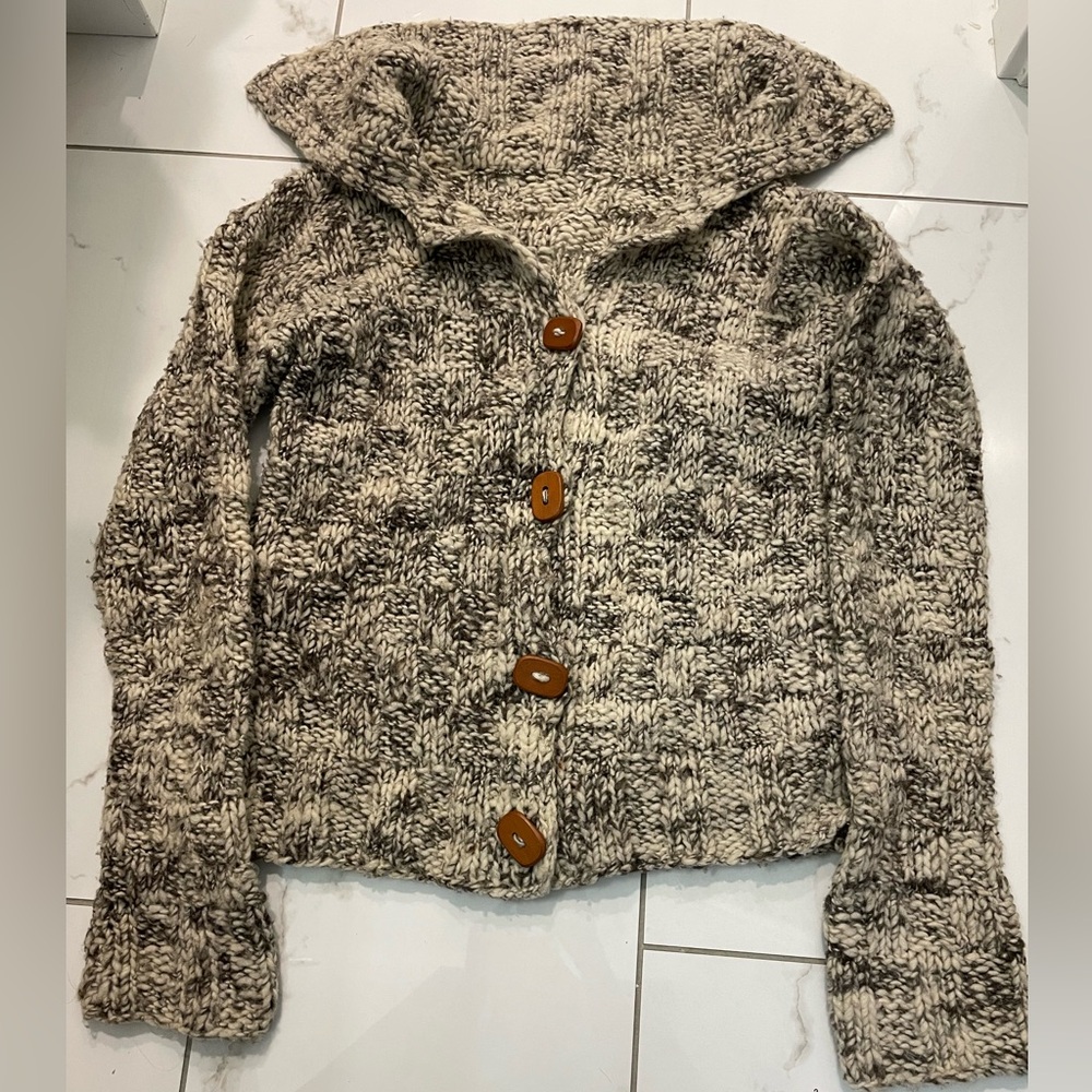Handmade from Chile, Cream and brown Speckled 
Chunky Wool Knit Cardigan 🐑